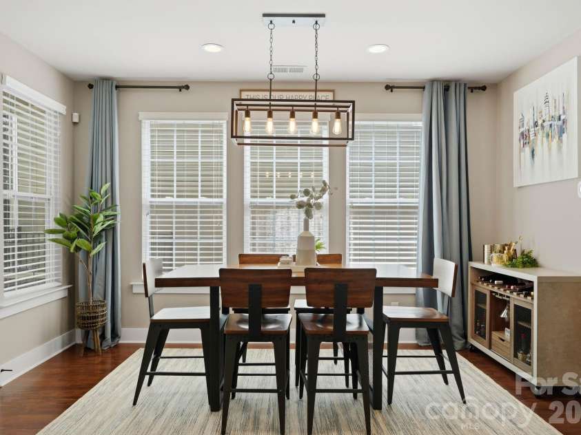 1702 Woodward Avenue, Charlotte, NC 28206.  MLS# CAR4414135, YatesRealty ID 44293. Dining room
