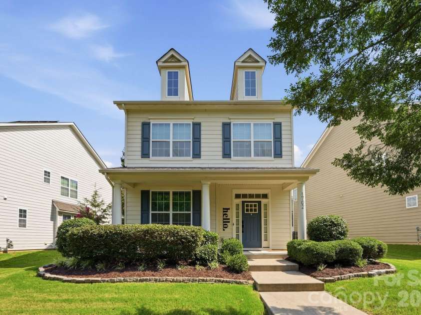 1702 Woodward Avenue, Charlotte, NC 28206.  MLS# CAR4414135, YatesRealty ID 44293. Front