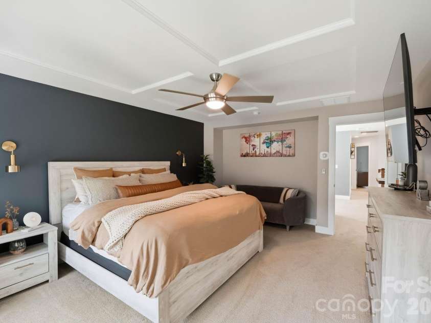 1702 Woodward Avenue, Charlotte, NC 28206.  MLS# CAR4414135, YatesRealty ID 44293. Primary