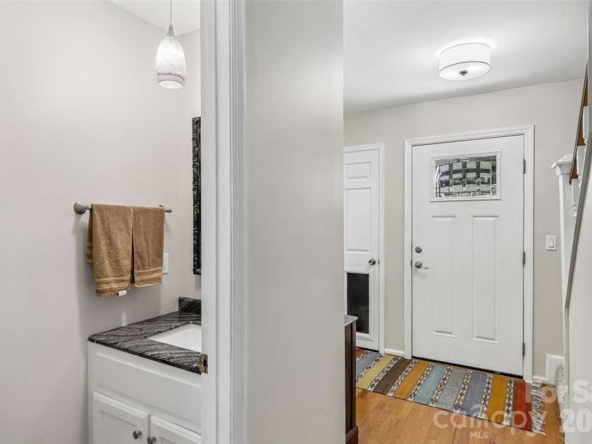 70 Acorn Lane, Clyde, NC 28721.  MLS# CAR4411372, YatesRealty ID 44294. 