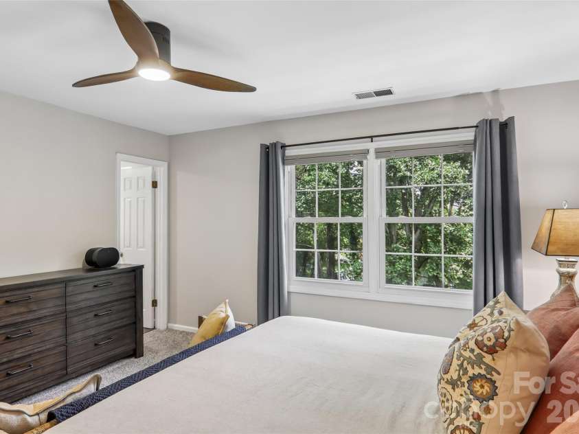 70 Acorn Lane, Clyde, NC 28721.  MLS# CAR4411372, YatesRealty ID 44294. 