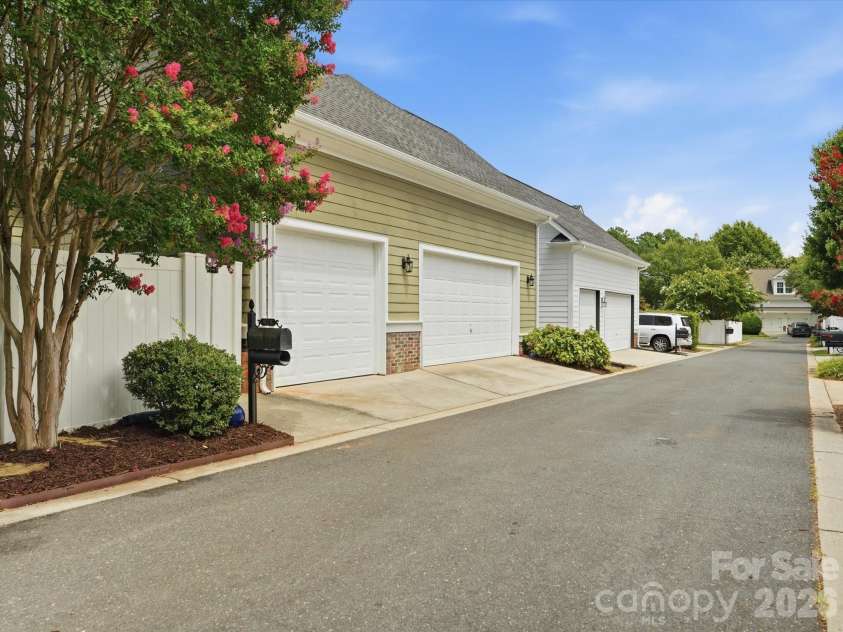 929 Gardenia Street, Fort Mill, SC 29708.  MLS# CAR4406980, YatesRealty ID 44295. 