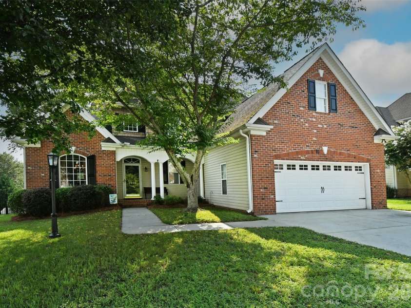 2525 Brook Stone Drive, Clemmons, NC 27012.  MLS# CAR4398428, YatesRealty ID 44297. 