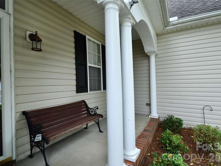2525 Brook Stone Drive, Clemmons, NC 27012.  MLS# CAR4398428, YatesRealty ID 44297. 