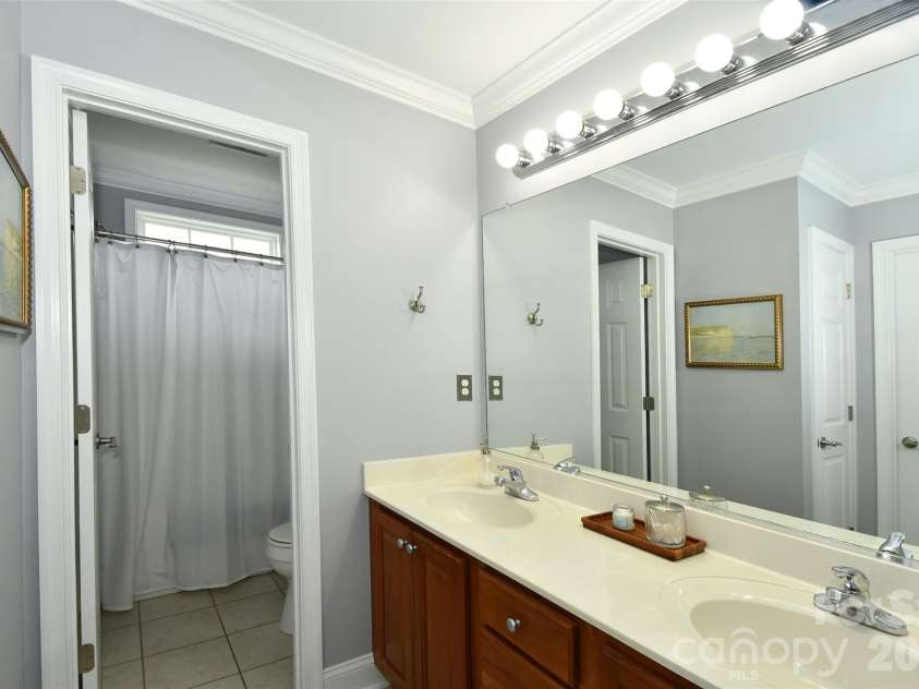 2525 Brook Stone Drive, Clemmons, NC 27012.  MLS# CAR4398428, YatesRealty ID 44297. 