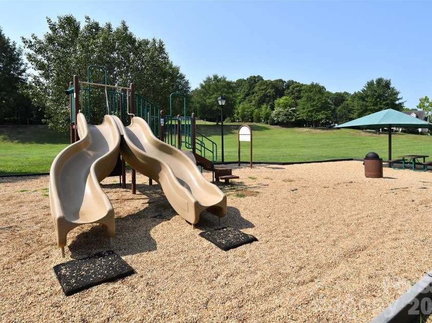 2525 Brook Stone Drive, Clemmons, NC 27012.  MLS# CAR4398428, YatesRealty ID 44297. 