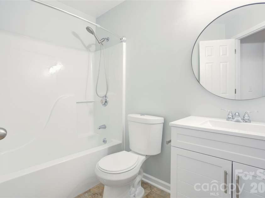 156 Edgewater Drive, Concord, NC 28027.  MLS# CAR4413561, YatesRealty ID 44298. Updated hall bath