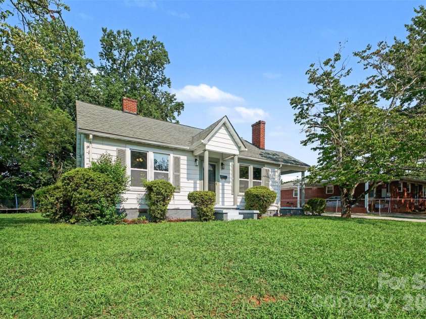 810 Bostian Street, China Grove, NC 28023.  MLS# CAR4410555, YatesRealty ID 44299. 