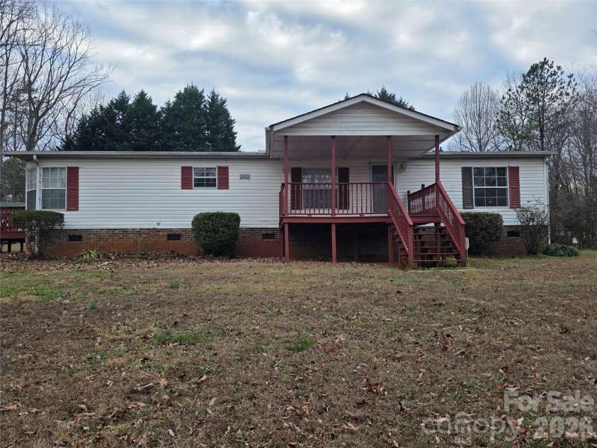 1044 Rabbit Trail, Gastonia, NC 28052.  MLS# CAR4334931, YatesRealty ID 4430. 