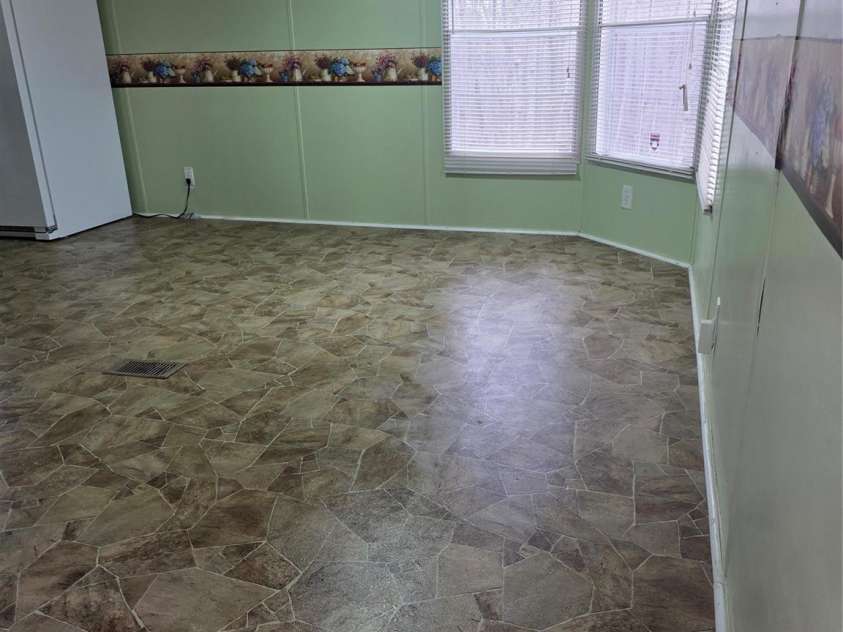 1044 Rabbit Trail, Gastonia, NC 28052.  MLS# CAR4334931, YatesRealty ID 4430. Dinning/kitchen  area 