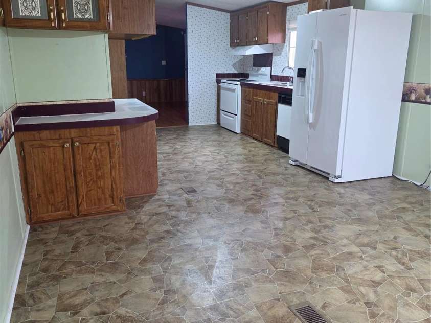 1044 Rabbit Trail, Gastonia, NC 28052.  MLS# CAR4334931, YatesRealty ID 4430. Kitchen