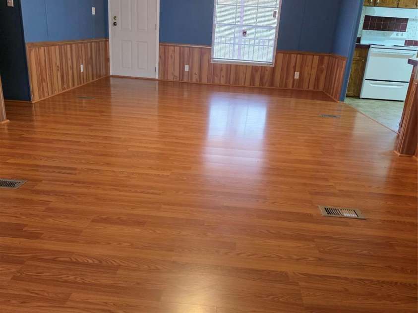 1044 Rabbit Trail, Gastonia, NC 28052.  MLS# CAR4334931, YatesRealty ID 4430. Living room 