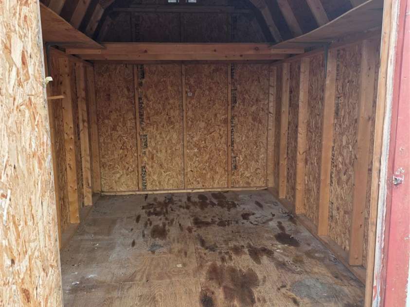 1044 Rabbit Trail, Gastonia, NC 28052.  MLS# CAR4334931, YatesRealty ID 4430. White and red building with lean to