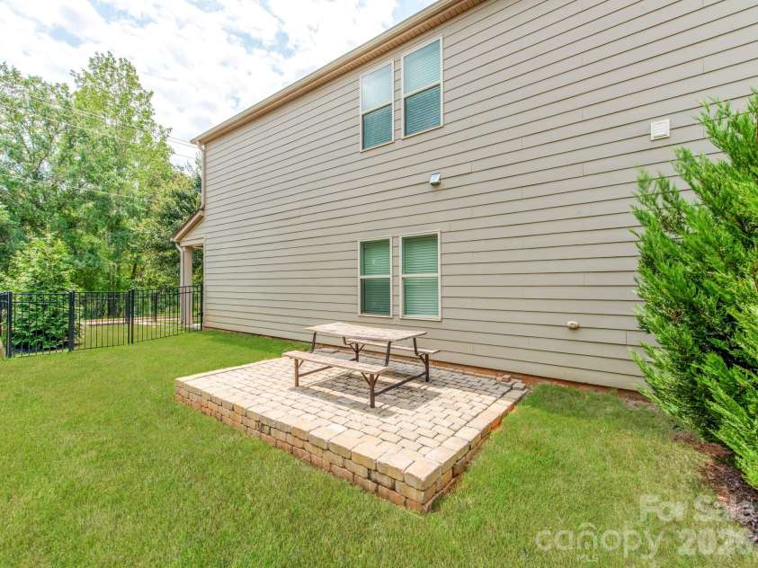 438 Nixon Road, Belmont, NC 28012.  MLS# CAR4407475, YatesRealty ID 44300. 
