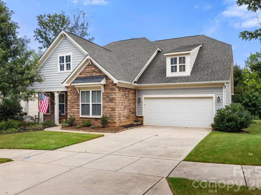 8719 Shadetree Street, Huntersville, NC 28078.  MLS# CAR4414103, YatesRealty ID 44301. 
