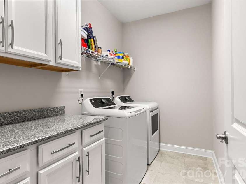 8719 Shadetree Street, Huntersville, NC 28078.  MLS# CAR4414103, YatesRealty ID 44301. 
