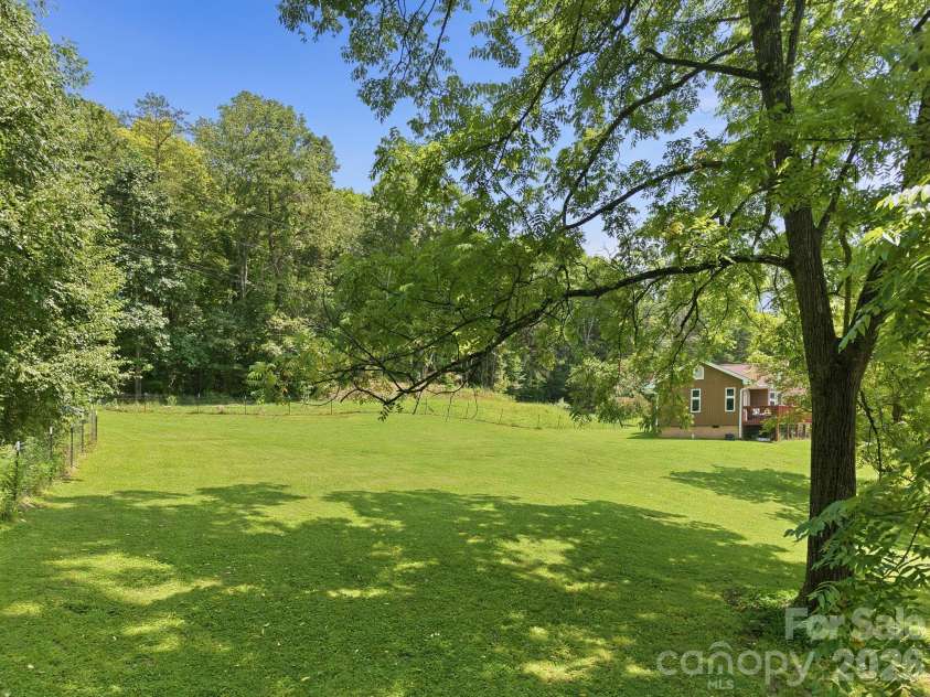 58 Sequoia Trail, Leicester, NC 28748.  MLS# CAR4411793, YatesRealty ID 44304. 