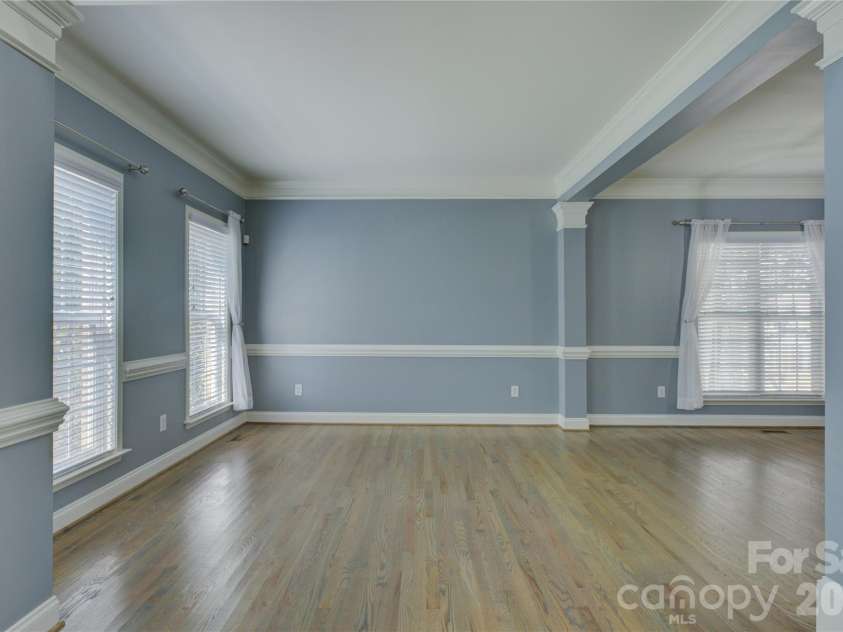 16815 Crosshaven Drive, Charlotte, NC 28278.  MLS# CAR4407553, YatesRealty ID 44305. 