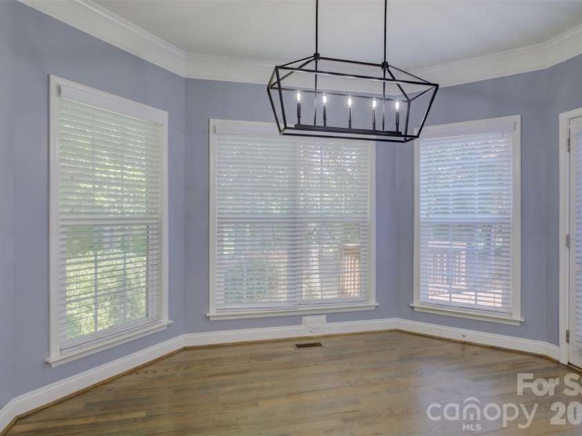 16815 Crosshaven Drive, Charlotte, NC 28278.  MLS# CAR4407553, YatesRealty ID 44305. 