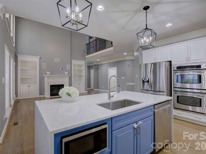 16815 Crosshaven Drive, Charlotte, NC 28278.  MLS# CAR4407553, YatesRealty ID 44305. Virtually painted kitchen