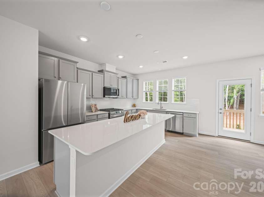 1131 Bandon Drive, Waxhaw, NC 28173.  MLS# CAR4409431, YatesRealty ID 44306. 2nd level kitchen