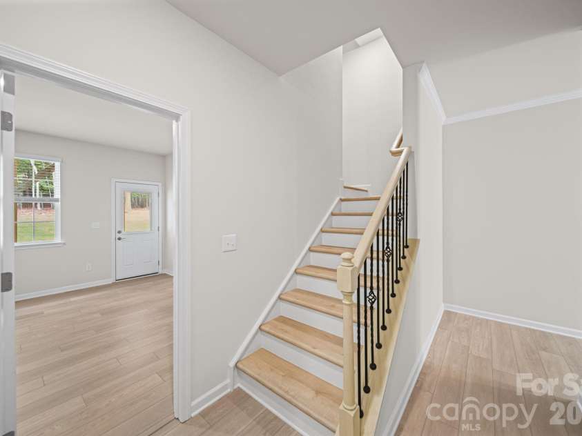 1131 Bandon Drive, Waxhaw, NC 28173.  MLS# CAR4409431, YatesRealty ID 44306. Main level hallway