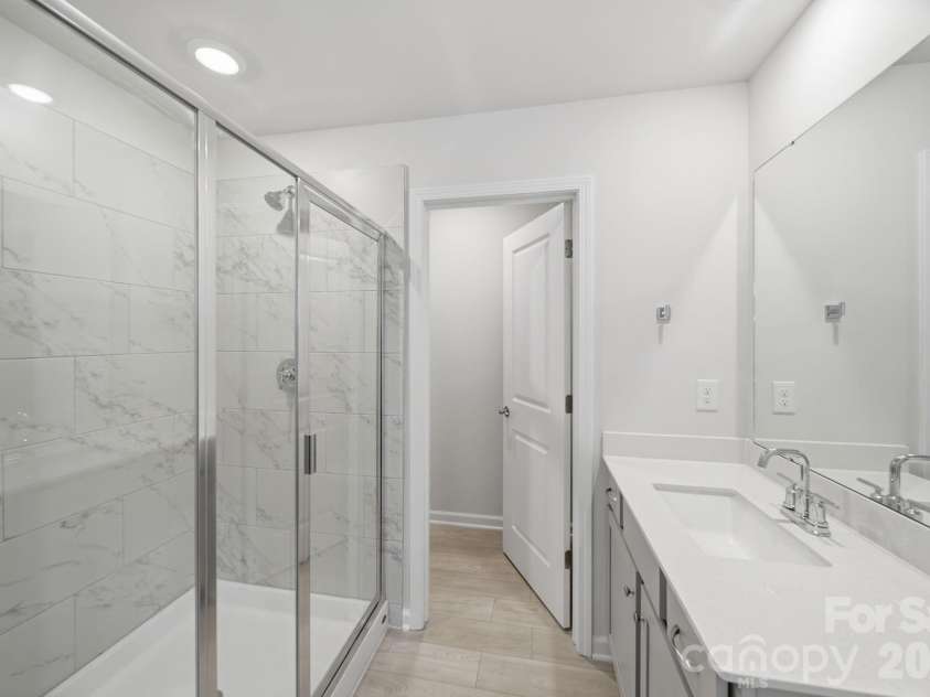 1131 Bandon Drive, Waxhaw, NC 28173.  MLS# CAR4409431, YatesRealty ID 44306. Primary ensuite