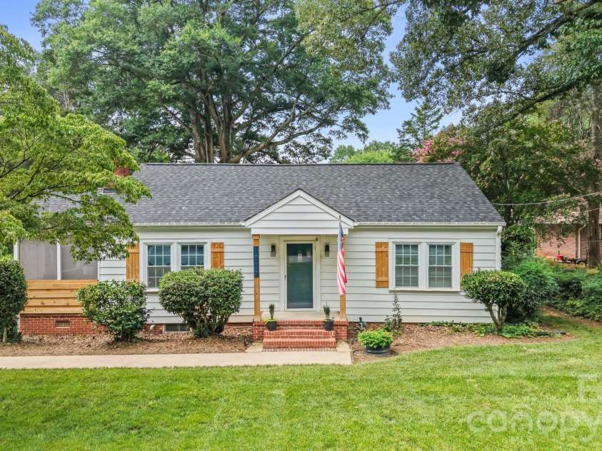 1537 New Hope Road, Gastonia, NC 28054.  MLS# CAR4414400, YatesRealty ID 44307. 