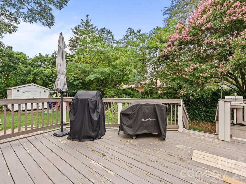 1537 New Hope Road, Gastonia, NC 28054.  MLS# CAR4414400, YatesRealty ID 44307. Back Deck