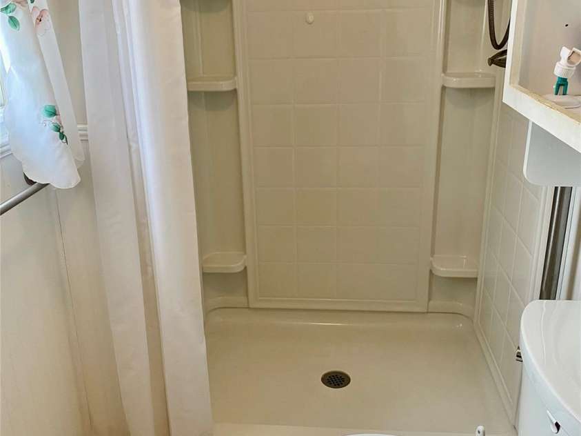 306 US Hwy 70A E Highway, Hildebran, NC 28637.  MLS# CAR4343164, YatesRealty ID 4431. BATHROOM