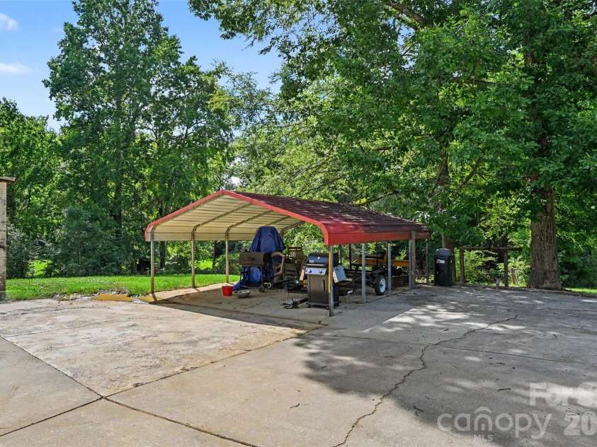 2223 Camp Creek Road, Lancaster, SC 29720.  MLS# CAR4413492, YatesRealty ID 44310. 