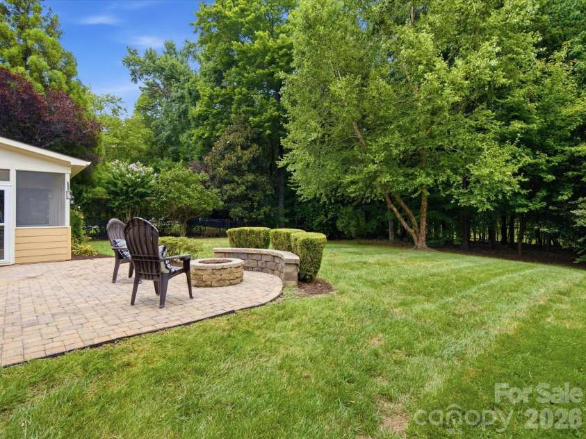 3506 Delamere Drive, Matthews, NC 28104.  MLS# CAR4410993, YatesRealty ID 44311. 