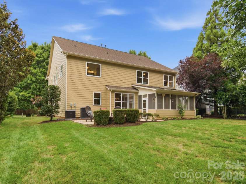 3506 Delamere Drive, Matthews, NC 28104.  MLS# CAR4410993, YatesRealty ID 44311. 