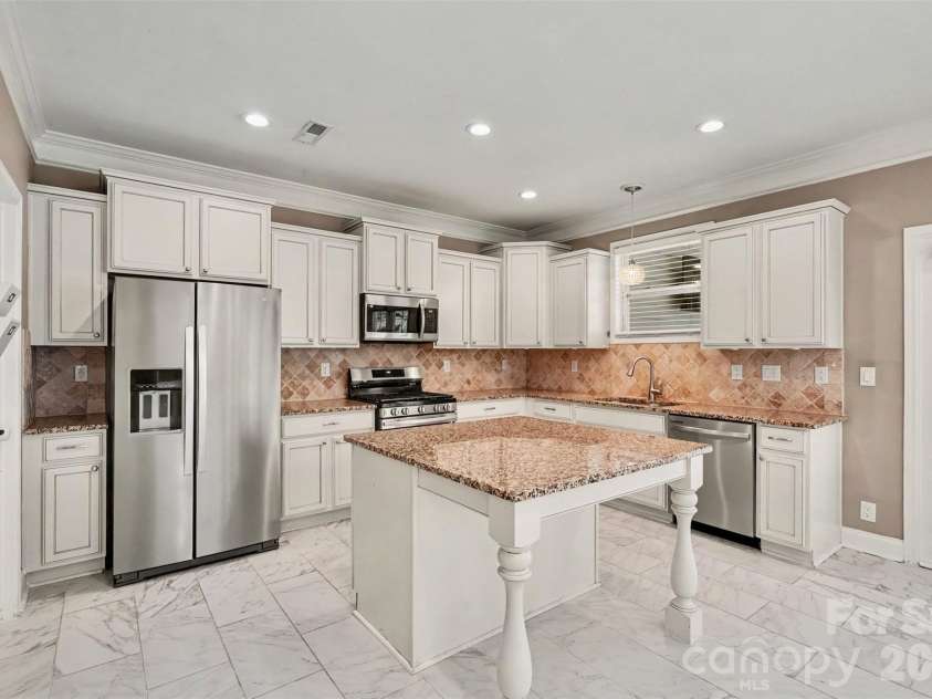4440 Carrington Drive, Lancaster, SC 29720.  MLS# CAR4405375, YatesRealty ID 44314. 