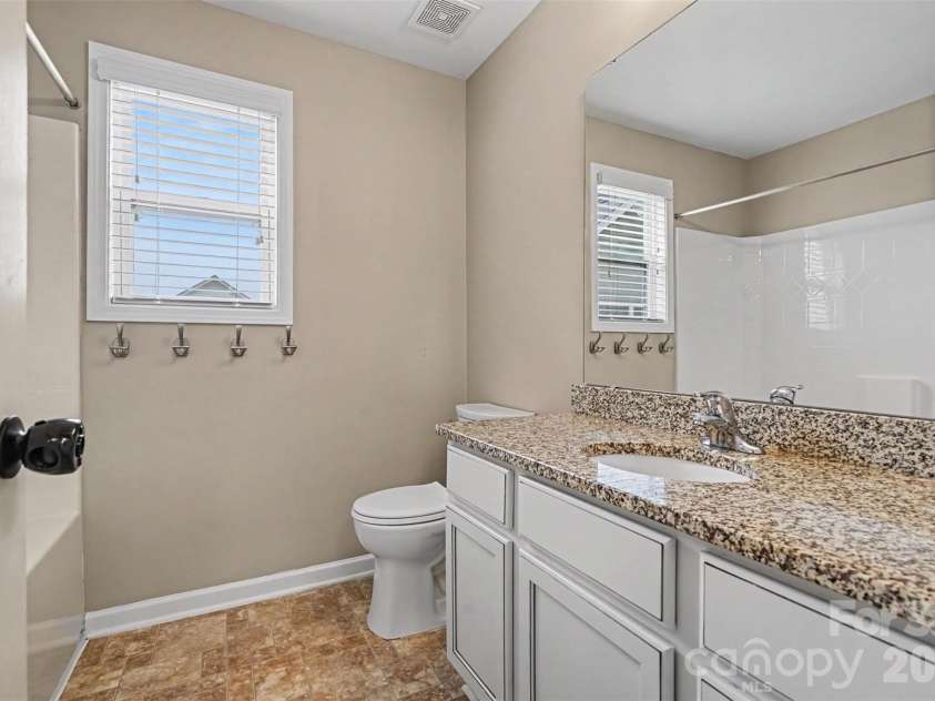 4440 Carrington Drive, Lancaster, SC 29720.  MLS# CAR4405375, YatesRealty ID 44314. 