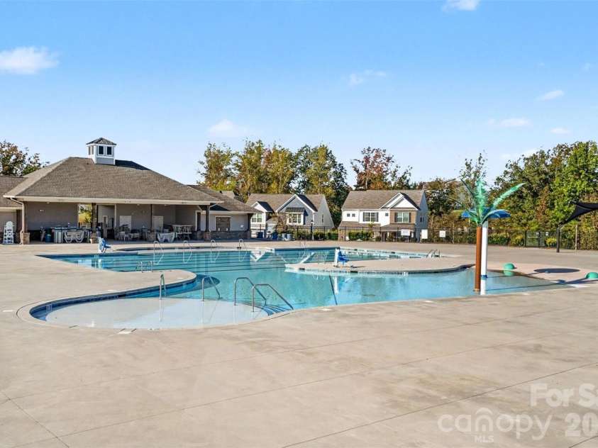 4440 Carrington Drive, Lancaster, SC 29720.  MLS# CAR4405375, YatesRealty ID 44314. 