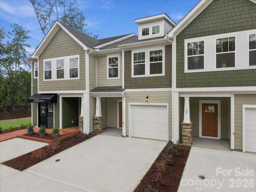 27 Oleetah Falls Way, Hendersonville, NC 28792.  MLS# CAR4413706, YatesRealty ID 44318. 