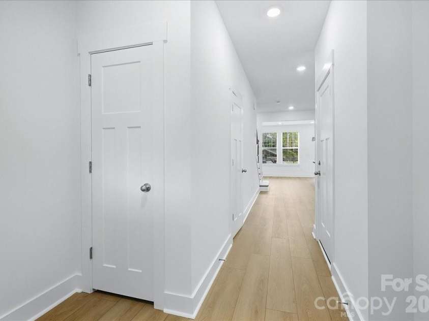 27 Oleetah Falls Way, Hendersonville, NC 28792.  MLS# CAR4413706, YatesRealty ID 44318. 