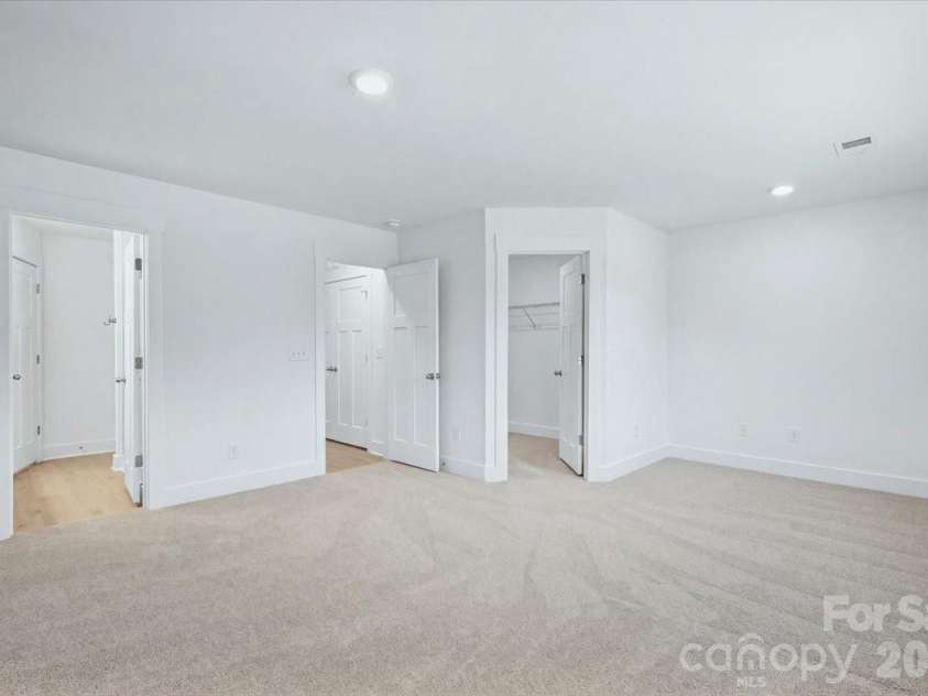 29 Oleetah Falls Way, Hendersonville, NC 28792.  MLS# CAR4413699, YatesRealty ID 44319. 