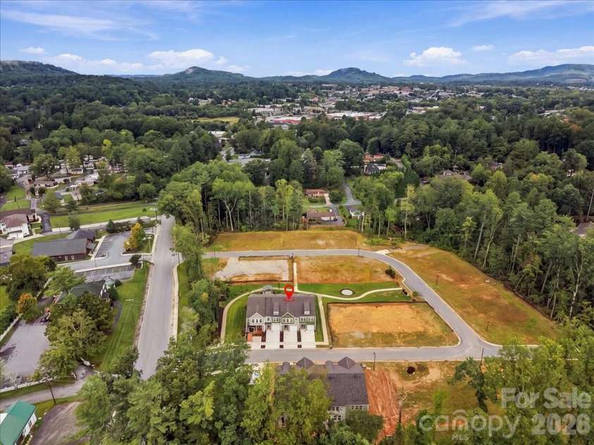29 Oleetah Falls Way, Hendersonville, NC 28792.  MLS# CAR4413699, YatesRealty ID 44319. 