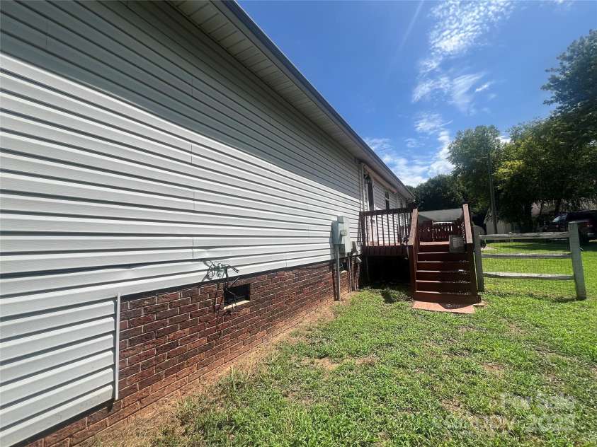 376 Brook Green Place, Concord, NC 28027.  MLS# CAR4230406, YatesRealty ID 4432. 