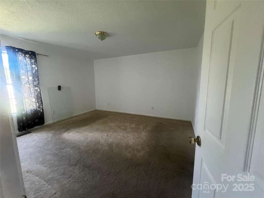 376 Brook Green Place, Concord, NC 28027.  MLS# CAR4230406, YatesRealty ID 4432. 