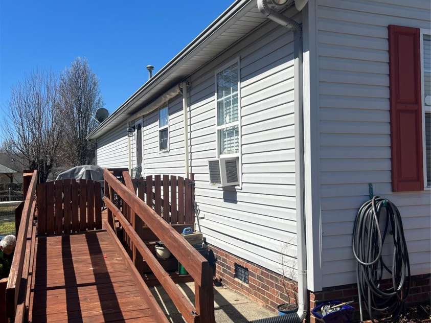 376 Brook Green Place, Concord, NC 28027.  MLS# CAR4230406, YatesRealty ID 4432. Side Ramp