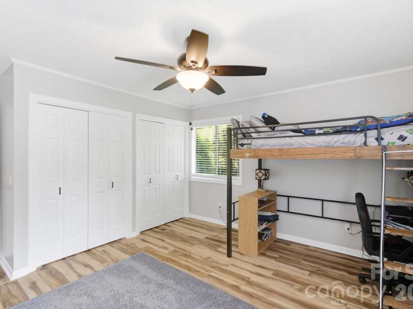 3020 Chestnut Tree Road, Hendersonville, NC 28792.  MLS# CAR4407739, YatesRealty ID 44320. 