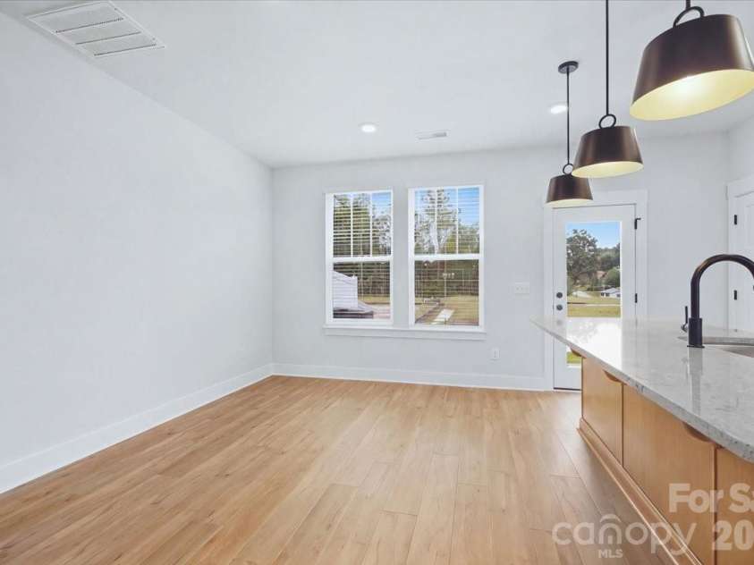31 Oleetah Falls Way, Hendersonville, NC 28792.  MLS# CAR4413677, YatesRealty ID 44321. 