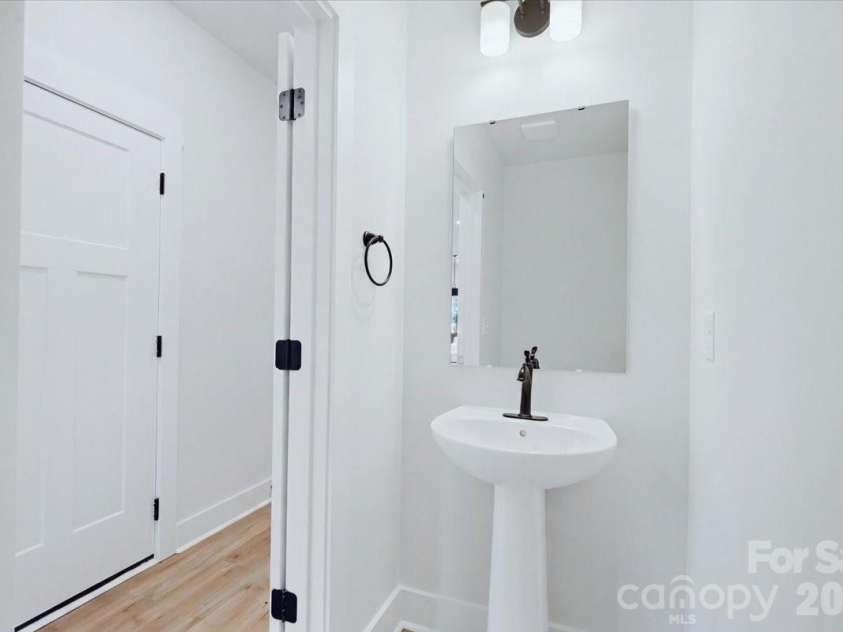 31 Oleetah Falls Way, Hendersonville, NC 28792.  MLS# CAR4413677, YatesRealty ID 44321. 