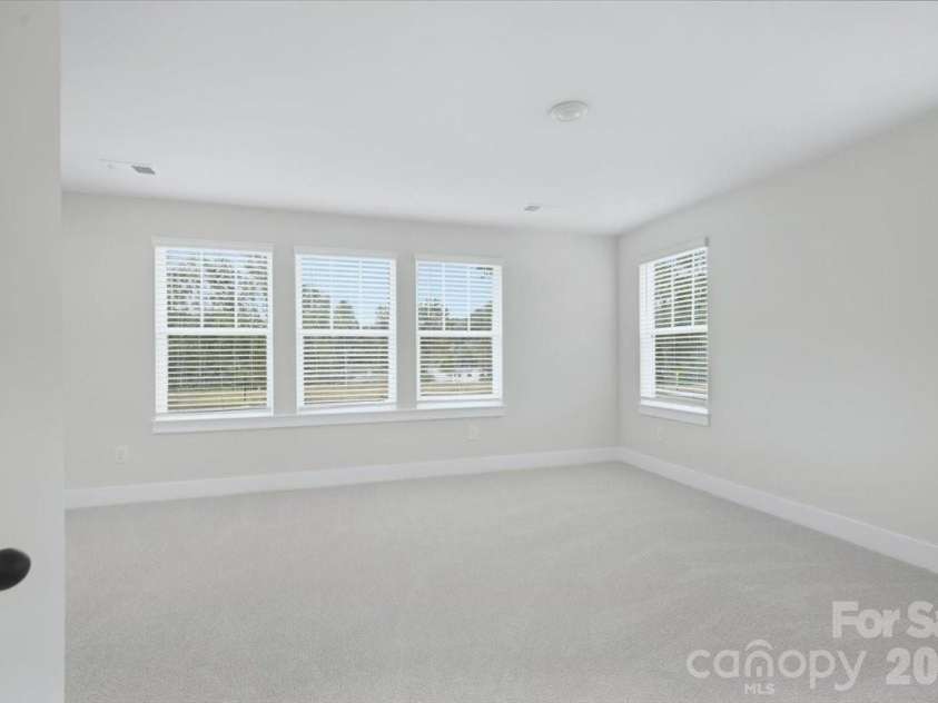 31 Oleetah Falls Way, Hendersonville, NC 28792.  MLS# CAR4413677, YatesRealty ID 44321. 