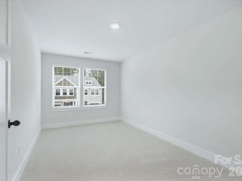 31 Oleetah Falls Way, Hendersonville, NC 28792.  MLS# CAR4413677, YatesRealty ID 44321. 