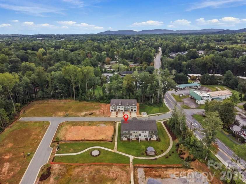 31 Oleetah Falls Way, Hendersonville, NC 28792.  MLS# CAR4413677, YatesRealty ID 44321. 