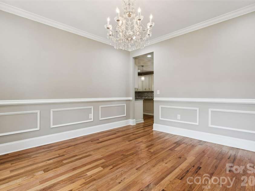 101 Mcalway Road, Charlotte, NC 28211.  MLS# CAR4414696, YatesRealty ID 44322. 